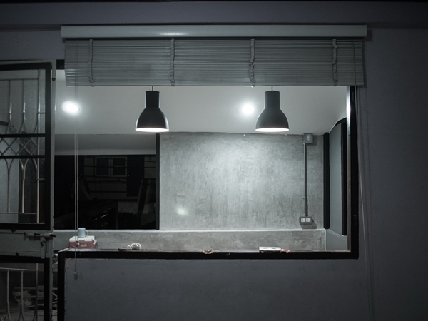 รีโนเวทห้องนอนเป็นห้องทำงานในตัว สวยขึ้นเยอะเลยอะ !