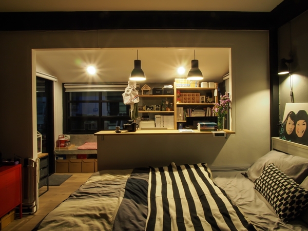 รีโนเวทห้องนอนเป็นห้องทำงานในตัว สวยขึ้นเยอะเลยอะ !