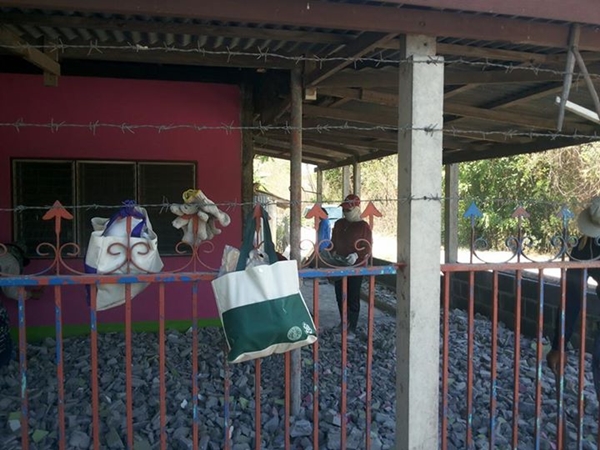 ทุบทิ้ง ! เปลี่ยนห้องเก็บของ เป็นร้านอาหารเล็ก ๆ