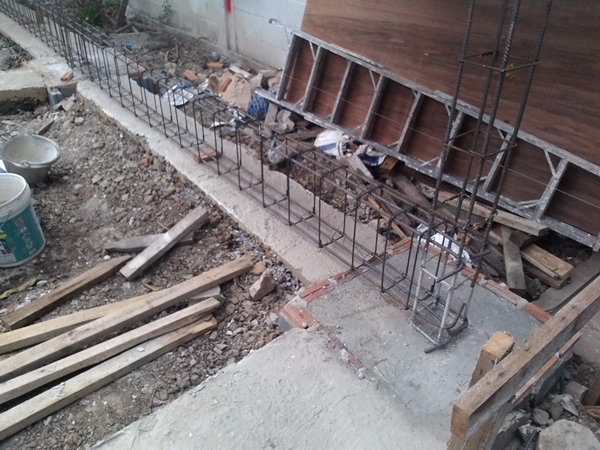 เปลี่ยนรั้วหน้าบ้านให้เป็นร้านค้า ทำกิจการเล็ก ๆ