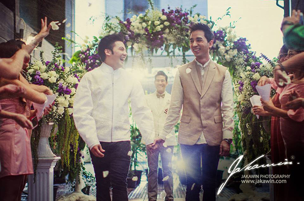 ดีเจเจ๊แหม่ม แต่งงาน บอย จูงมือวิวาห์หวาน กับรักไม่จำกัดเพศ