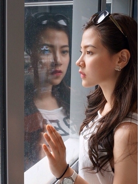 ใบเฟิร์น พิมพ์ชนก เที่ยวสิงคโปร์กับน้องชายแบบชิล ๆ