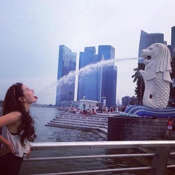 ใบเฟิร์น พิมพ์ชนก เที่ยวสิงคโปร์กับน้องชายแบบชิล ๆ