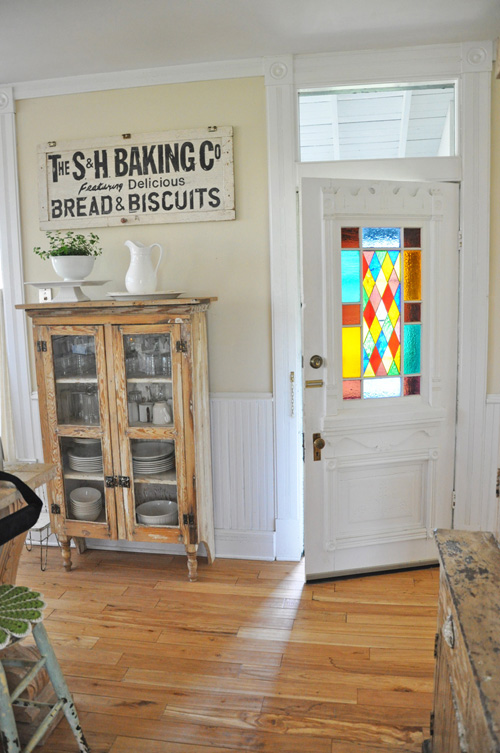 ไอเดียแต่งบ้าน ด้วย กระจกสเตนกลาส