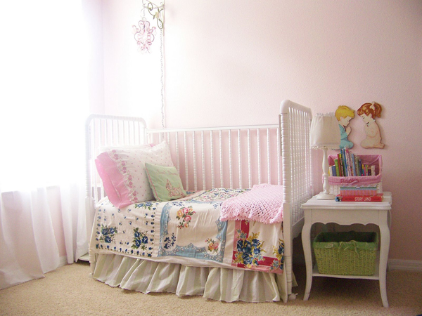 ห้องนอนเด็กแนววินเทจ นำของเก่ามาเล่าใหม่