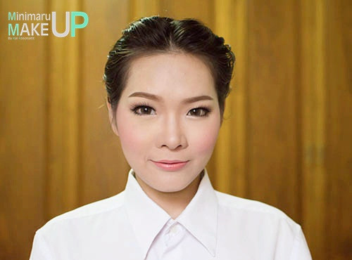 แต่งหน้ารับปริญญาด้วยตัวเอง แต่งหน้ารับปริญญาด้วยตัวเอง