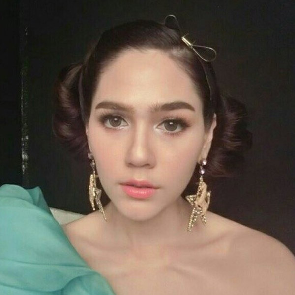 ทรงผมแฟชั่นนิสต้า
