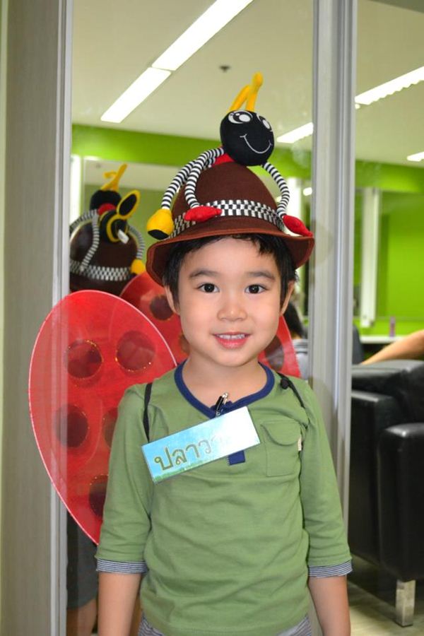 น้องปลาวาฬ หนุ่มน้อยขี้เล่น ในตะวันฉายในม่านเมฆ