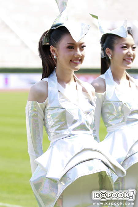 ประชันสาวสวยหนุ่มหล่อ งานบอลจุฬาฯ-ธรรมศาสตร์ 