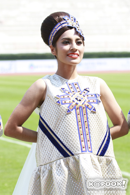 ประชันสาวสวยหนุ่มหล่อ งานบอลจุฬาฯ-ธรรมศาสตร์ 