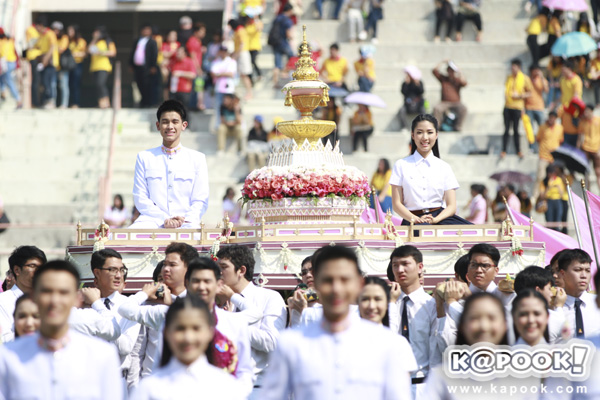 ประชันสาวสวยหนุ่มหล่อ งานบอลจุฬาฯ-ธรรมศาสตร์ 