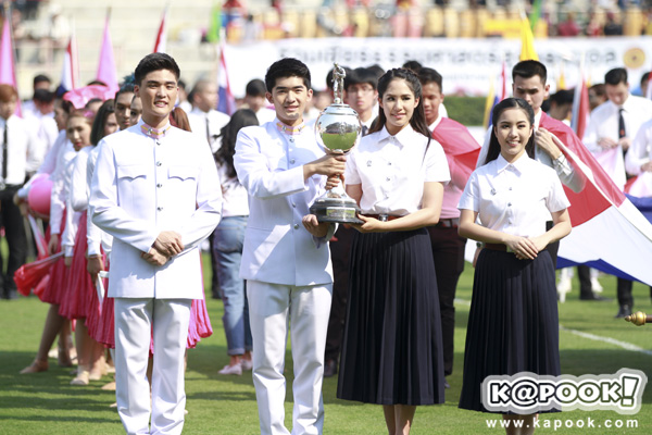 ประชันสาวสวยหนุ่มหล่อ งานบอลจุฬาฯ-ธรรมศาสตร์ 
