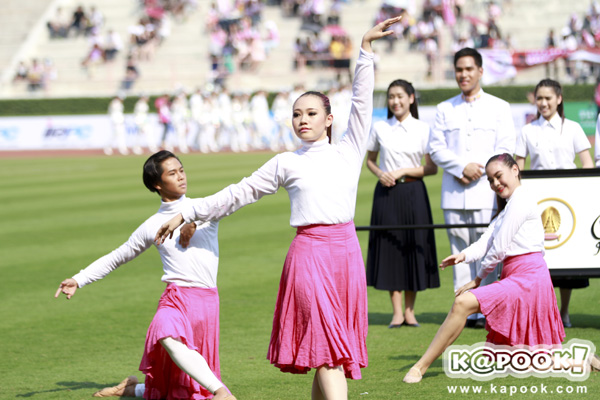 ประชันสาวสวยหนุ่มหล่อ งานบอลจุฬาฯ-ธรรมศาสตร์ 