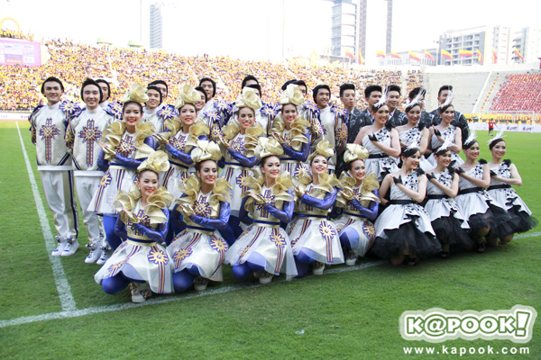 ประชันสาวสวยหนุ่มหล่อ งานบอลจุฬาฯ-ธรรมศาสตร์ 