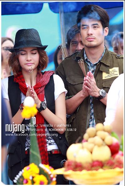 บอย ปกรณ์ ประกับคู่ แมท ภีรนีย์ ในฟ้ากระจ่างดาว