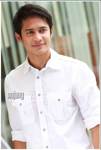 ชัชวาล เพชรวิศิษฐ์