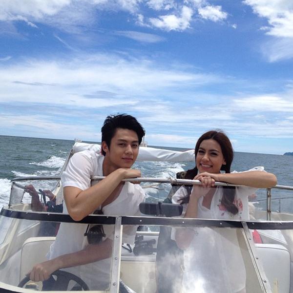หมาก-คิม กับฉากสวีทริมทะเล ปัญญาชนก้นครัว