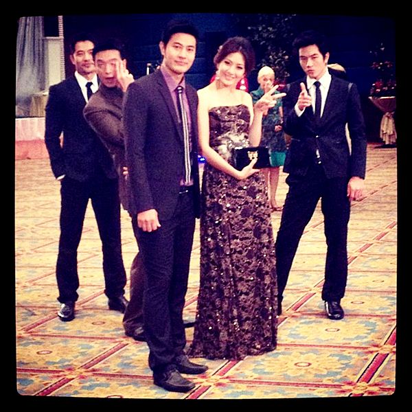 เบื้องหลังกอง มณีสวาท