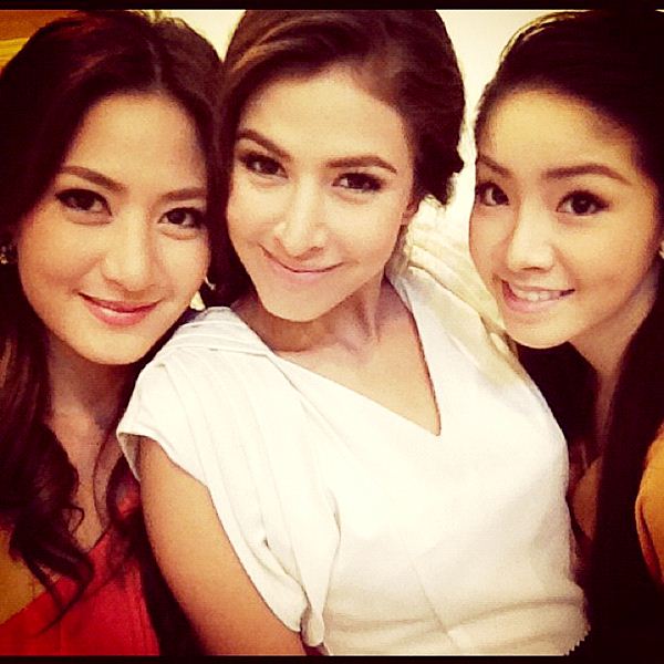 เบื้องหลังกอง มณีสวาท