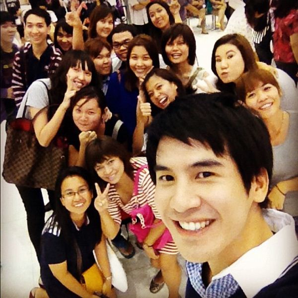 โป๊บ-มิว บินลัดฟ้าถ่ายทำ คุณชายปวรรุจ ที่สวิส