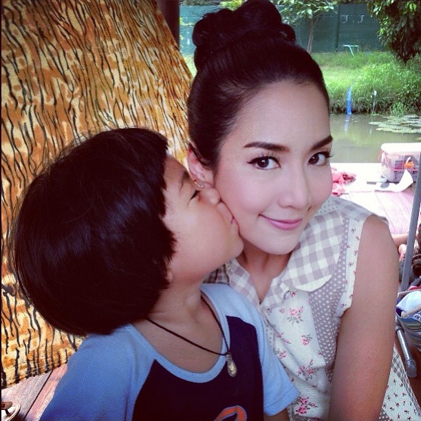 ละครลิเกเงินร้อย