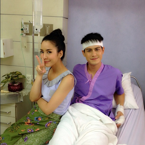 ละครลิเกเงินร้อย