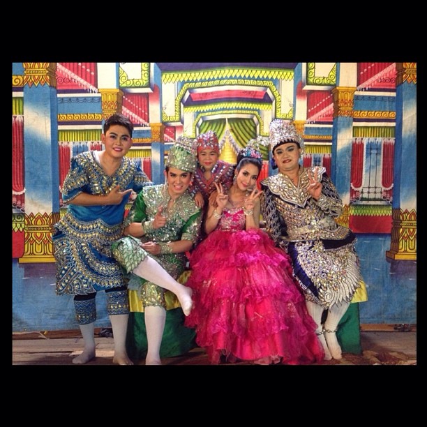 ละครลิเกเงินร้อย