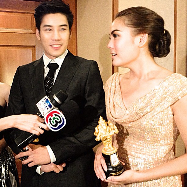 รางวัลพิฆเนศวร 2556 เคน ภูภูมิ เจนี่ เทียนโพธิ์สุวรรณ ซิวนักแสดงนำดีเด่น