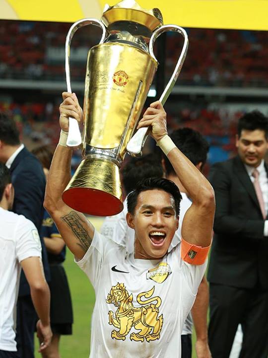 ลีซอ ธีรเทพ วิโนทัย