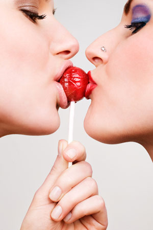 จะรู้ได้อย่างไรหนอ ว่าสาวที่เราปิ๊งไม่ได้เป็นเลสเบี้ยน