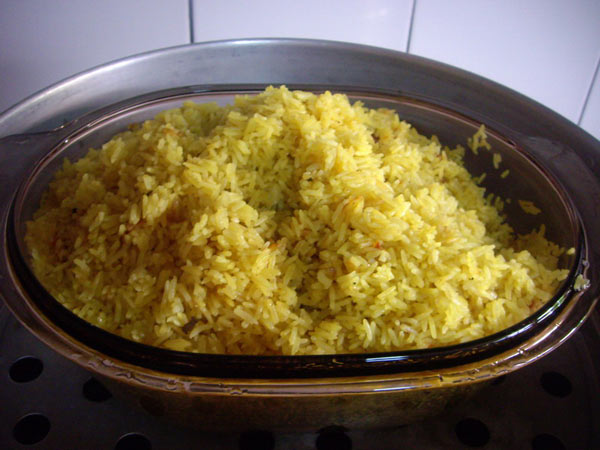 ข้าวที่นึ่งไว้สุกแล้ว