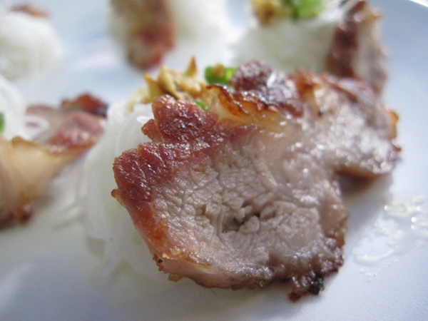 เส้นหมี่หมูย่าง