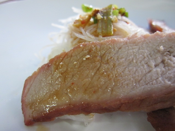 เส้นหมี่หมูย่าง
