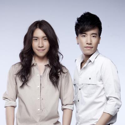 นัท และซิน ซิงกูลาร์ (Singular)