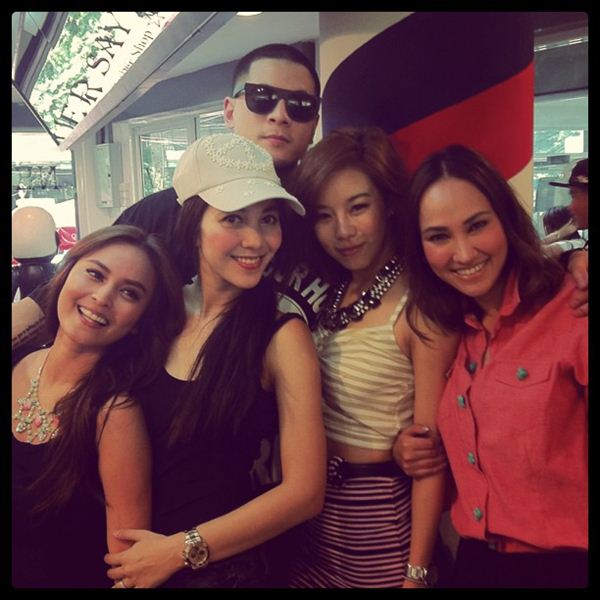 นานา-เวย์ เปิด Neversaycutz  เตรียมบินปั๊มลูกถึงเมกา
