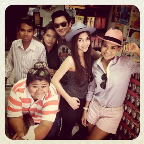 ฉันไปค้างคืนกับซุปตาร์ : ชาคริต-วุ้นเส้น หวานเบา ๆ ที่เกาะสีชัง