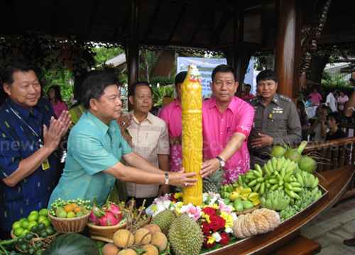 แห่เทียนพรรษาทางน้ำ จังหวัดนนทบุรี 2555