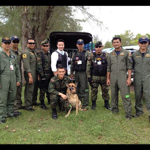 ภาพ ชุด ร้อยเอก มิค บรมวุฒิ หิรัณยัษฐิติ กับภารกิจลงใต้
