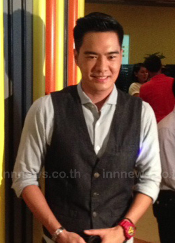 เคลลี่ ธนะพัฒน์