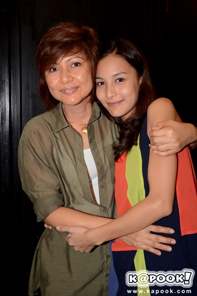 กรีน อัษฎาพร แถลงพร้อมคุณแม่