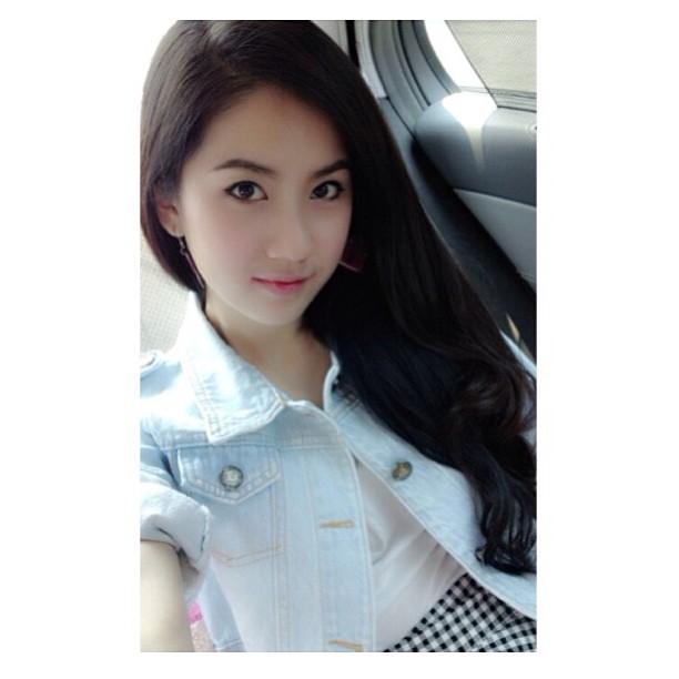 พลอย ภัทรากร ตั้งศุภกุล 