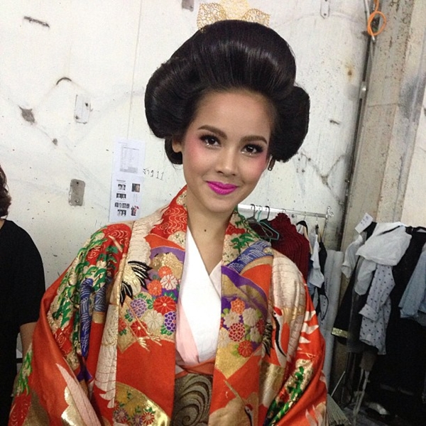 ณเดชน์ ญาญ่า สวมมาดคู่รักญี่ปุ่น ในงานเปิด ห้างแหลมทอง ระยอง