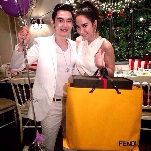 อั้ม พัชราภา ไชยเชื้อ ฉลองวันเกิด 35 ปี 