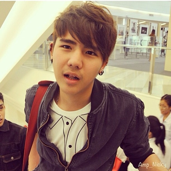 นิก คุณาธิป ปิ่นประดับ