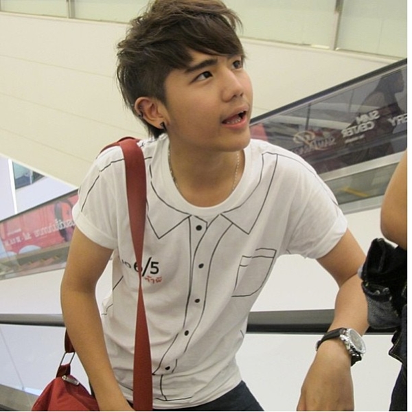 นิก คุณาธิป ปิ่นประดับ