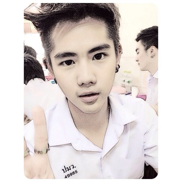 นิก คุณาธิป ปิ่นประดับ