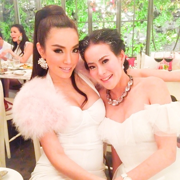 อั้ม พัชราภา ไชยเชื้อ ฉลองวันเกิด 35 ปี 