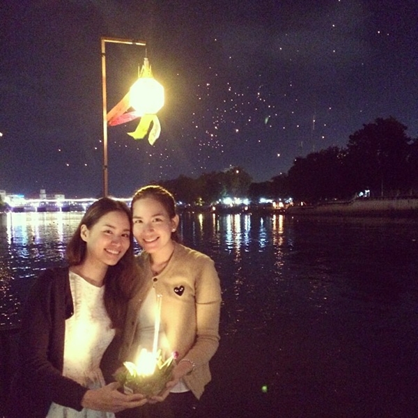 ดาราลอยกระทง 2556