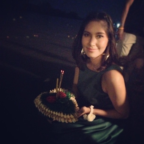 ดาราลอยกระทง 2556