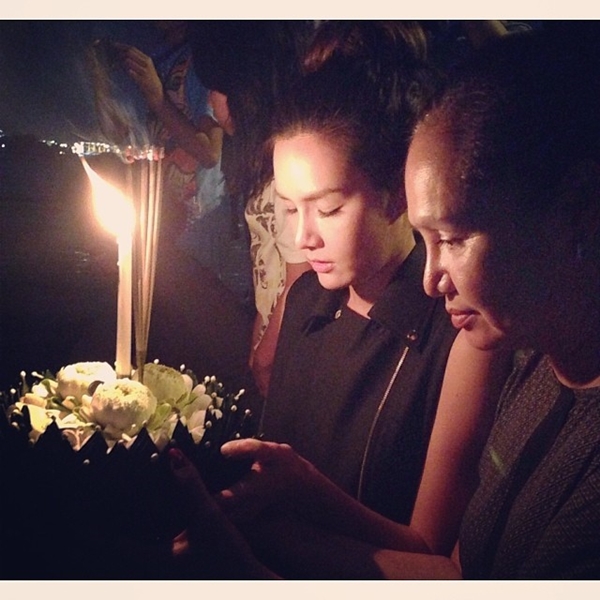 ดาราลอยกระทง 2556